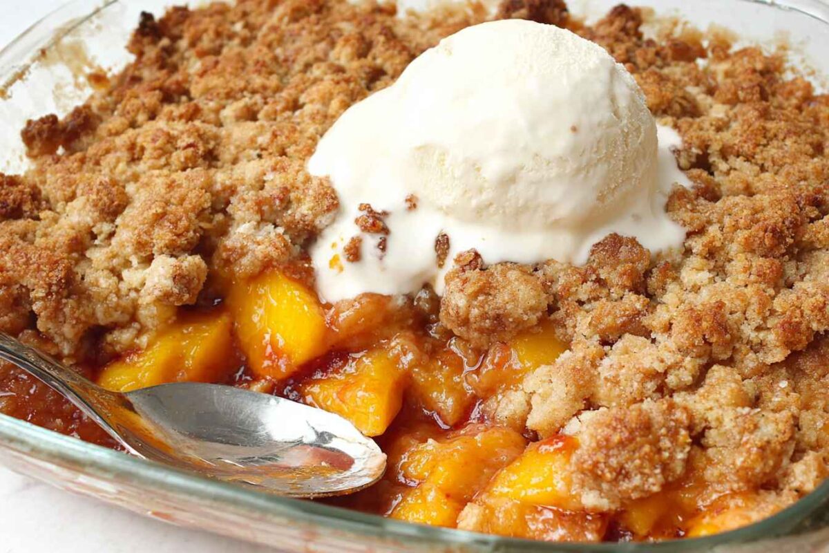 Peach Crumble Cobbler